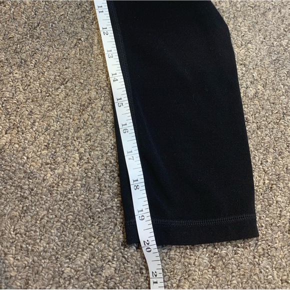 Athleta Black Capri Leggings Women’s Size Medium - Picture 5 of 6